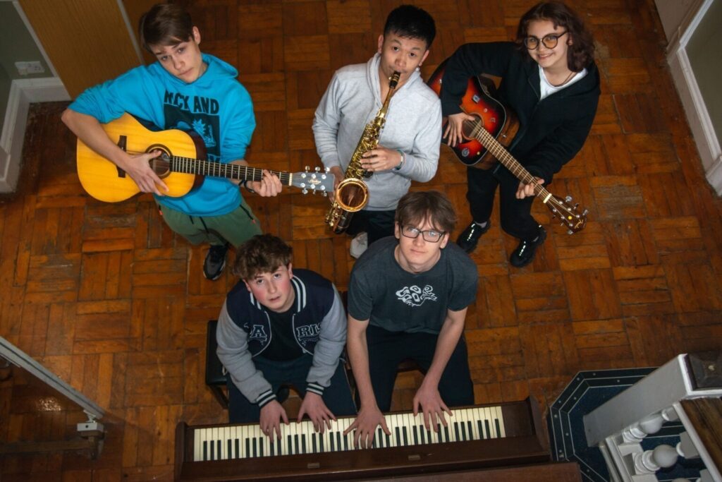 children playing instruments